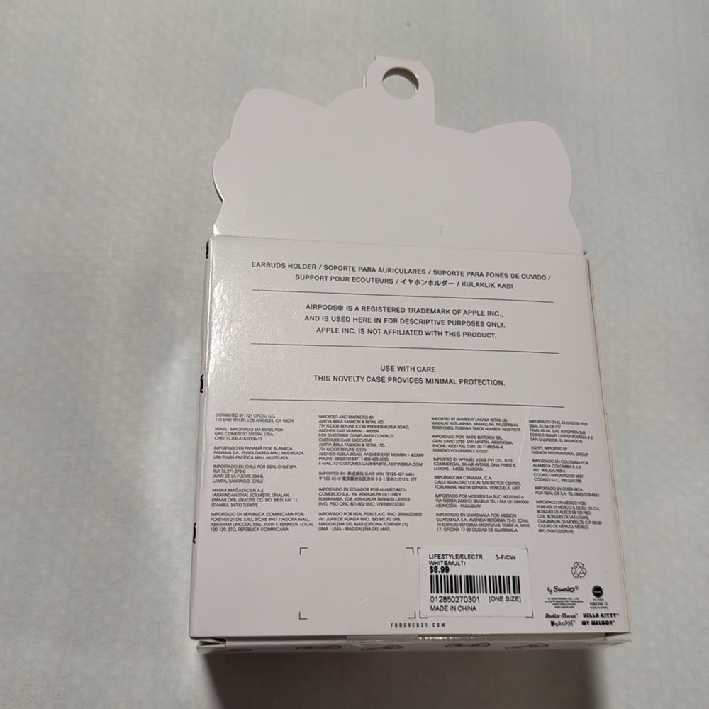 Hello Kitty Earbud Case - Picture 2 of 2